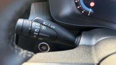 Volvo XC40 2.0 B3P Ultra Dark 5dr Auto Petrol Estate